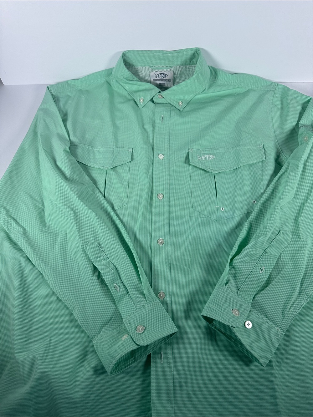 AFTCO Men's Button-Down Shirt in Mint